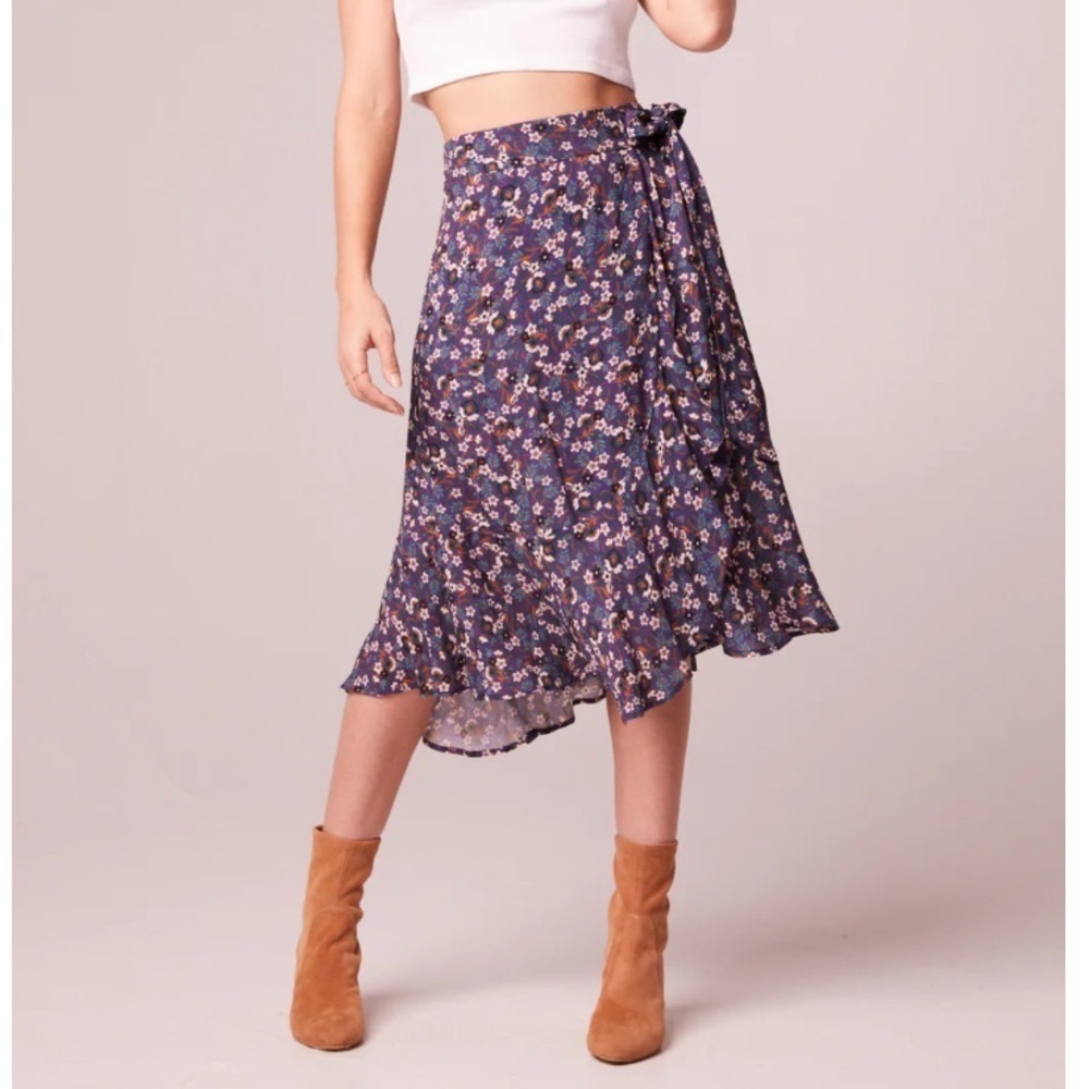 Band of the free nwt LINAELLE PURPLE FLORAL WRAP SKIRT